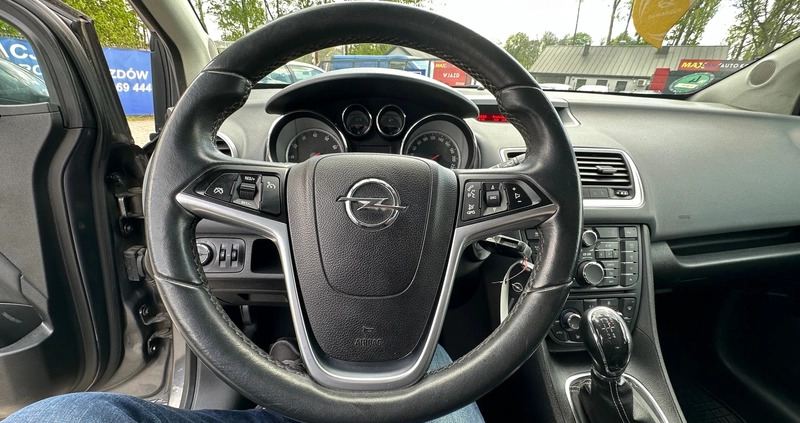Opel Meriva cena 24900 przebieg: 229000, rok produkcji 2011 z Okonek małe 191